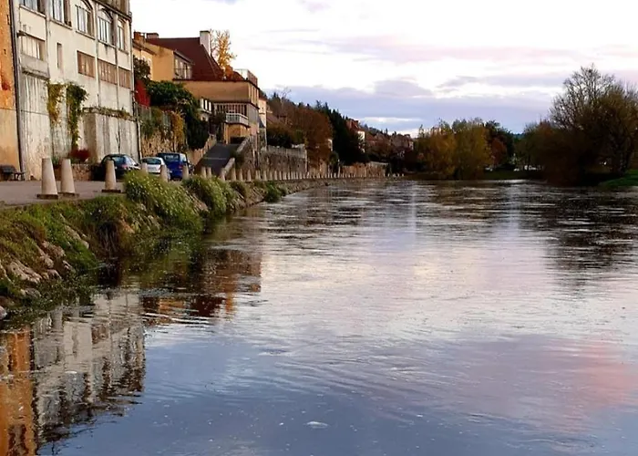 Semesterbostad La Buguoise *